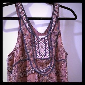 🥳 2/$10 Paisley Scoopneck Tank
